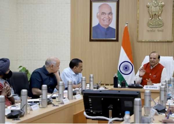 कोरोना को लेकर उपराज्यपाल की बैठक, सीएम केजरीवाल करेंगे दिल्ली के पांच बड़े बजारों का पुनर्विकास